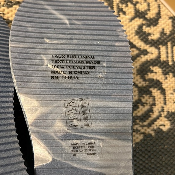 New in Box Michael Kors Janis Slipper - Picture 9 of 13